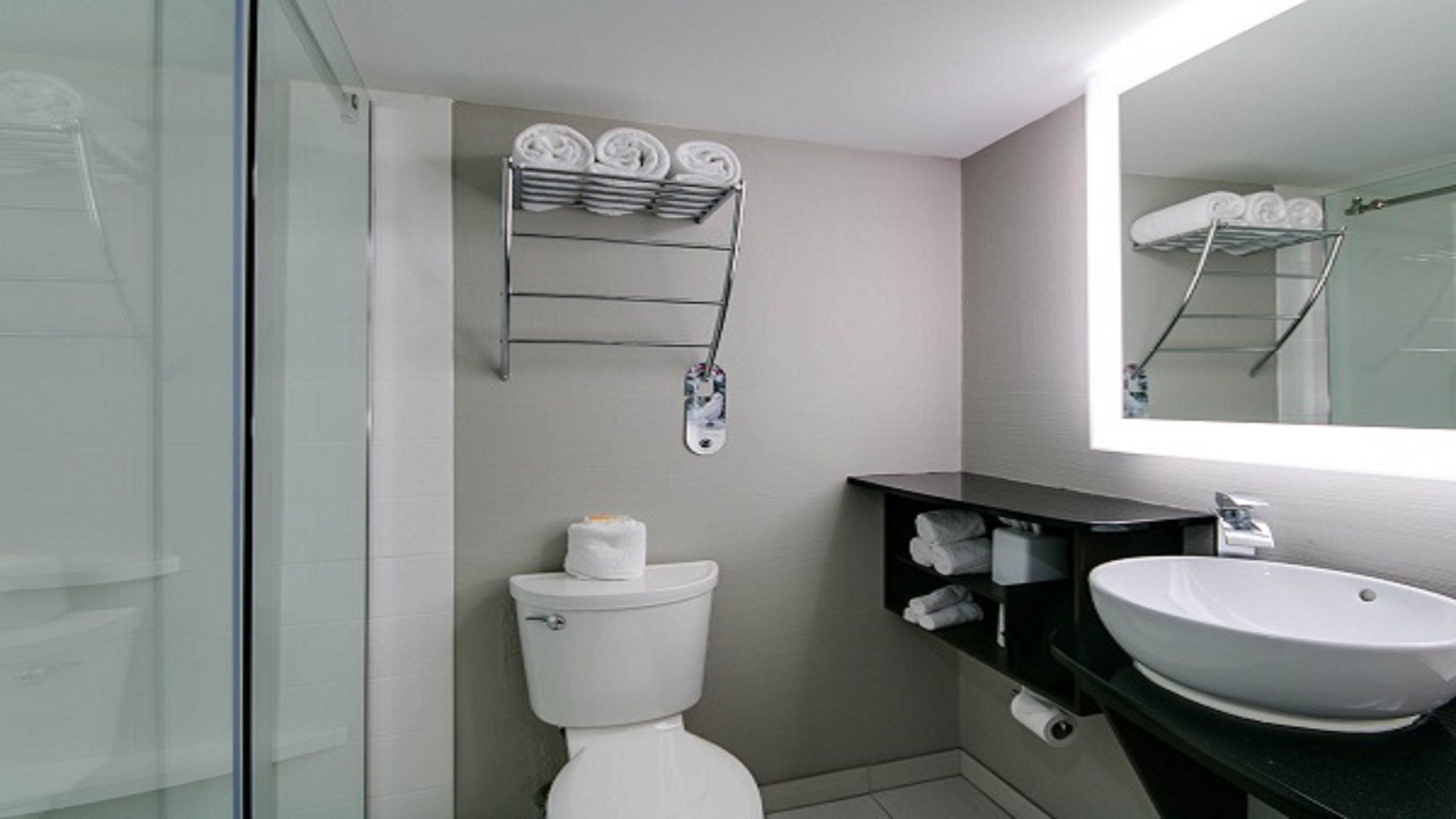 Holiday Inn At The Campus By Ihg Manhattan Extérieur photo