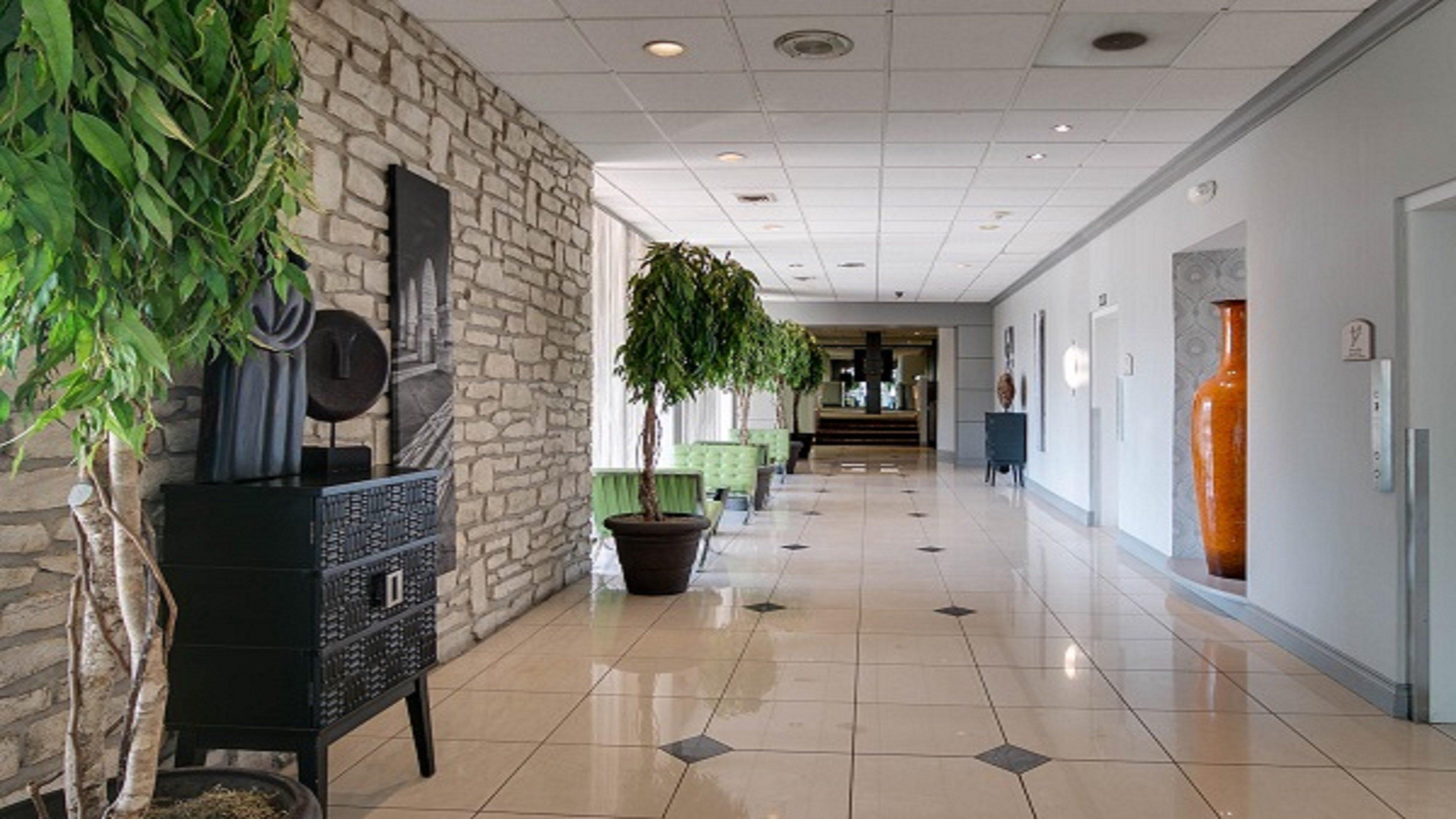 Holiday Inn At The Campus By Ihg Manhattan Extérieur photo